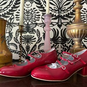 Elegant Red Patent Leather Mary Jane Shoes